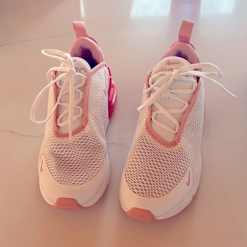 Nike Air Max 270